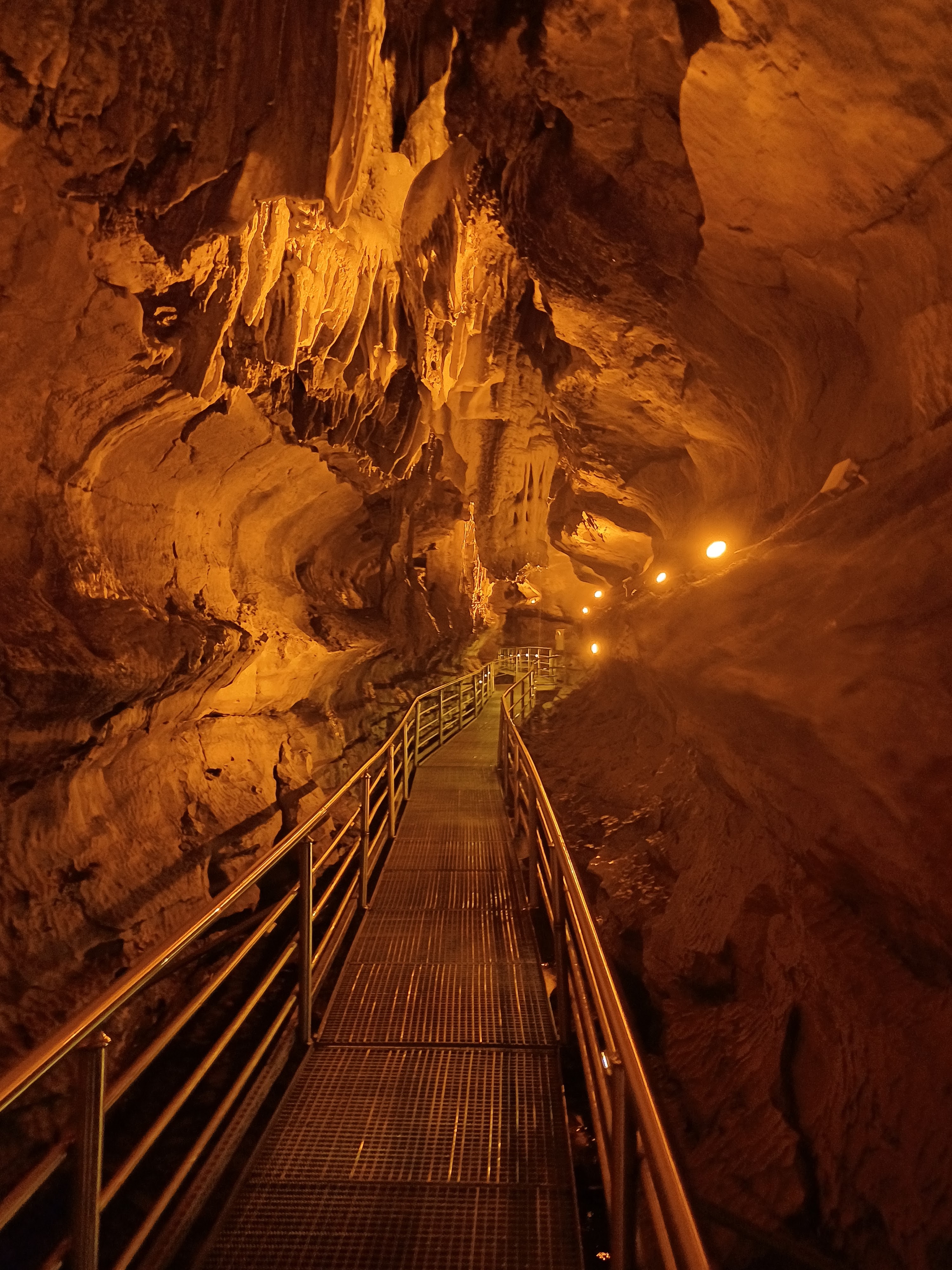 Çal Cave
